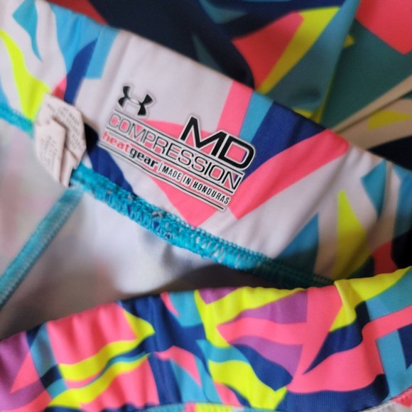 RARE Under Armour Pink Blue Neon Compression Capris Size Medium - Picture 7 of 7
